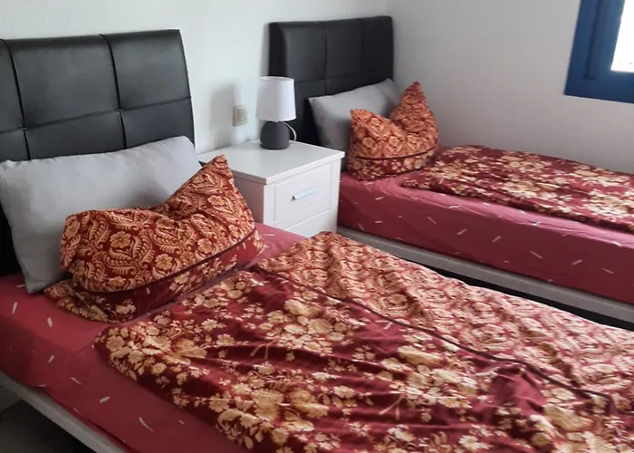 Semesterbostad Nala Meer- Bergblick, Solarbeheizter Pool, Ruhige Lage, Alles Zu Fuss Erreichbar Playa Blanca (Lanzarote)