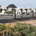Holiday home Nala Meer- Bergblick, Solarbeheizter Pool, Ruhige Lage, Alles Zu Fuss Erreichbar Playa Blanca (Lanzarote)