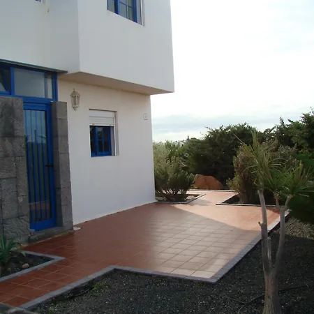 Holiday home Nala Meer- Bergblick, Solarbeheizter Pool, Ruhige Lage, Alles Zu Fuss Erreichbar *